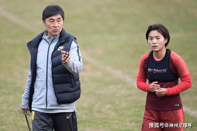 CBA-上海4-1广厦夺得总冠军 全队庆祝胜利
